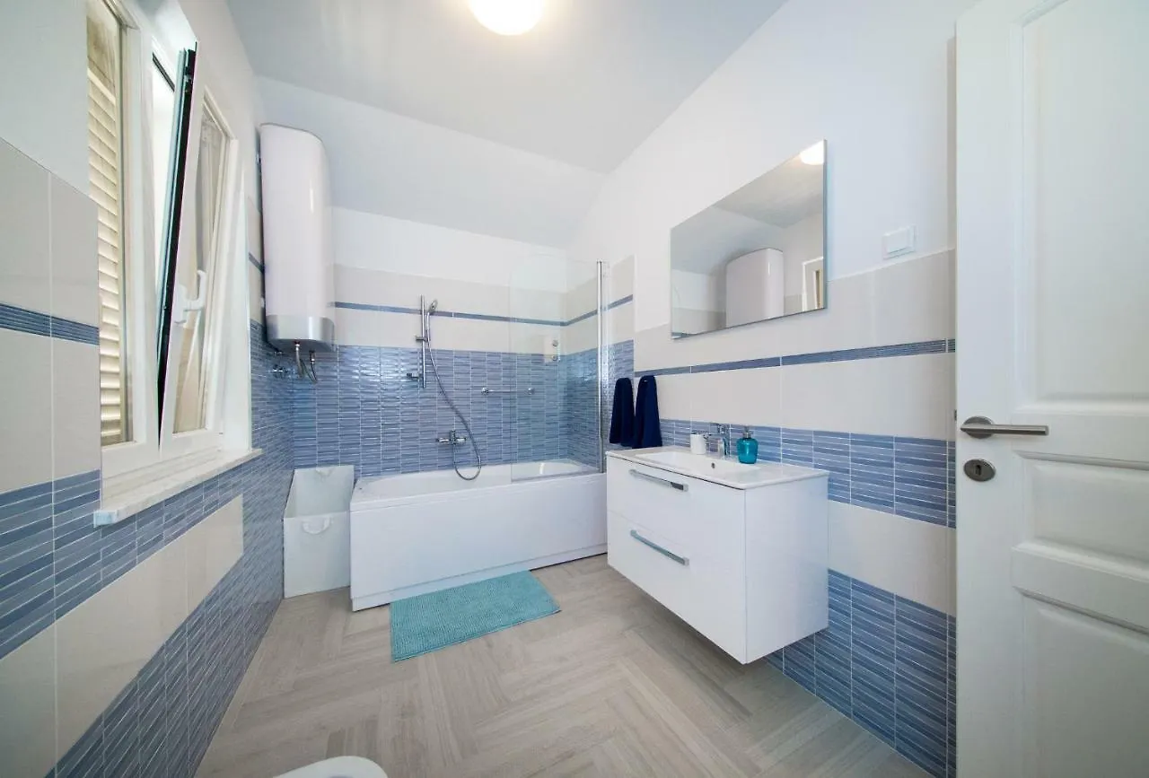 Apartments Tamburini Rovinj 0*,